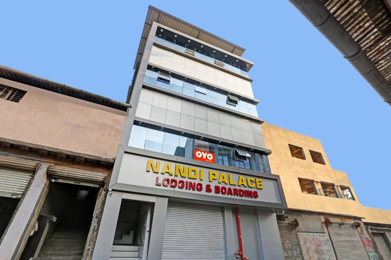 Hotel O Nandi Palace Lodging And Boarding Ulhasnagar Bagian luar foto